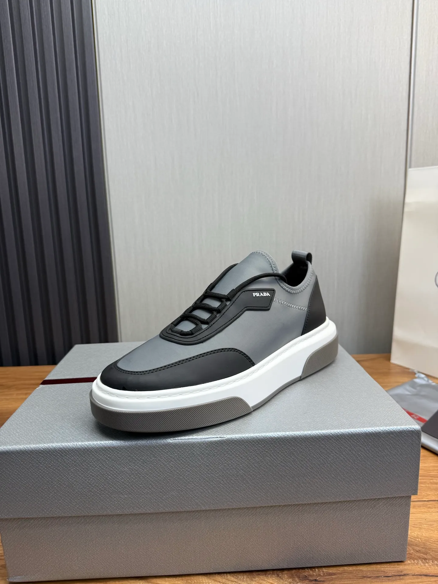Men's shoes 💰580💰 [PRADA] Men's shoes are popular in the counter, official website is synchronized, 1 high-quality shipment ✔️Original cowhide splicing + cowhide lining, 1🆚1 replica, original sole, 38-45 (45 customized, non-refundable)